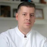Dr. Leonardo Porojan