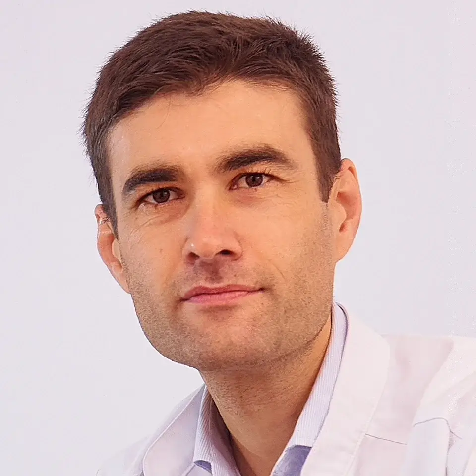 Dr. Razvan Nanu
